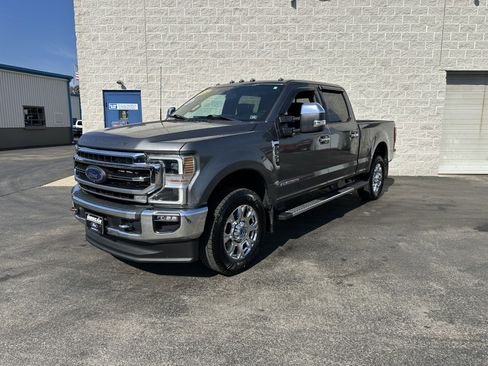 Used 2022 Ford F350 Lariat w/ Lariat Ultimate Package image 2