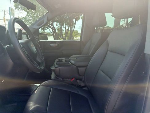 Used 2022 Chevrolet Silverado 2500 W/T w/ WT Fleet Convenience Package RWD image 9