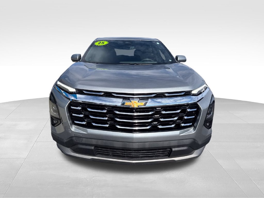 Used 2025 Chevrolet Equinox LT w/ Safety and Technology Package FWD image 9