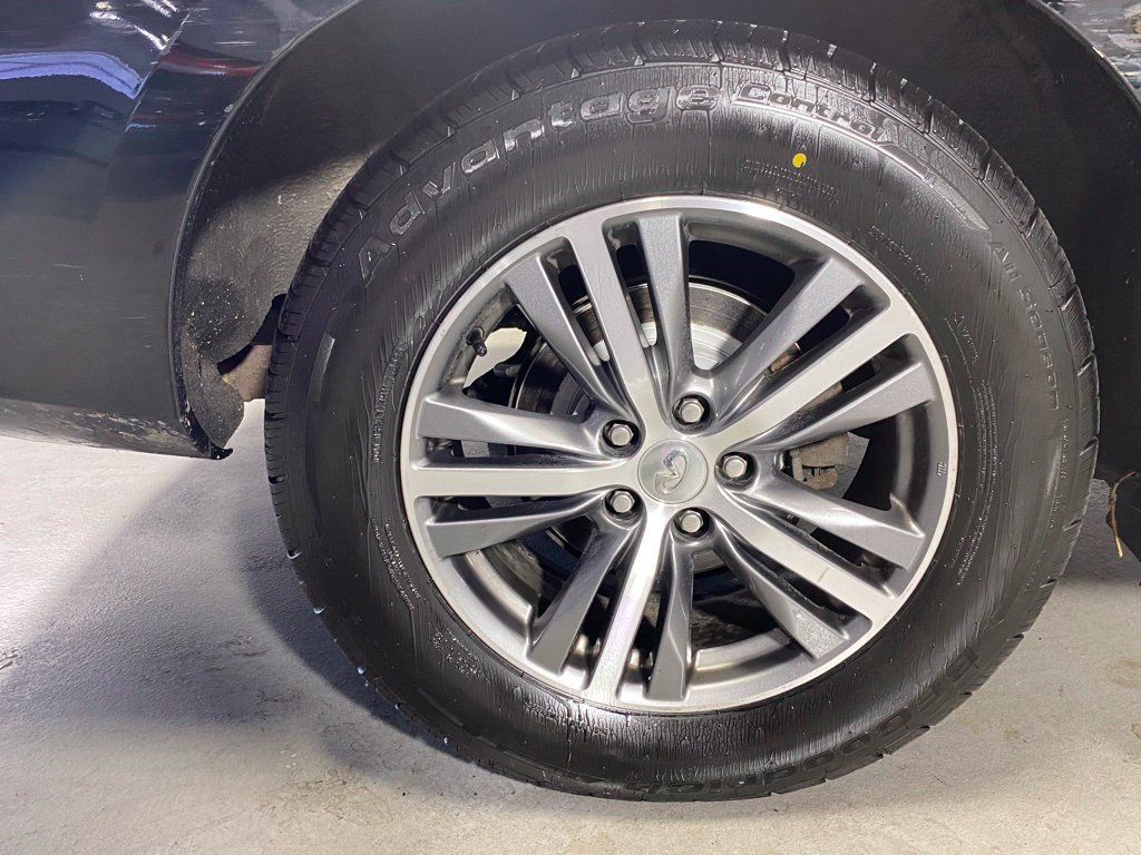 Used 2020 INFINITI QX60 Luxe w/ Essential Package AWD/4WD image 11