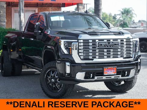 Used 2024 GMC Sierra 3500 Denali w/ Denali Reserve Package AWD/4WD image 2