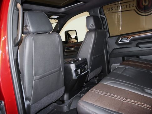 Used 2025 Chevrolet Silverado 2500 High Country w/ Technology Package AWD/4WD image 69