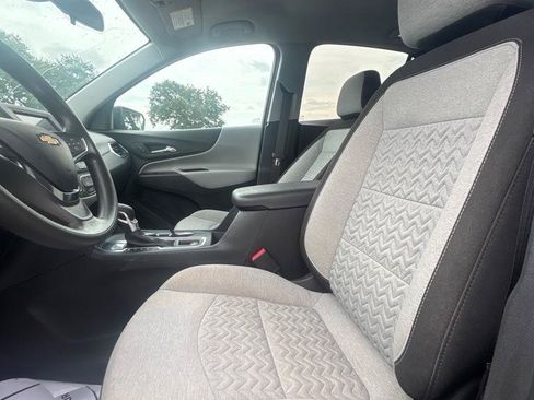 Used 2023 Chevrolet Equinox LS FWD image 10