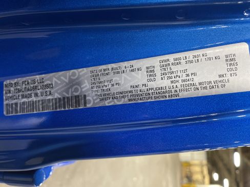 Used 2024 Jeep Gladiator Sport image 26