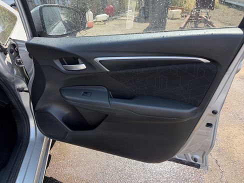 Used 2016 Honda Fit EX image 17