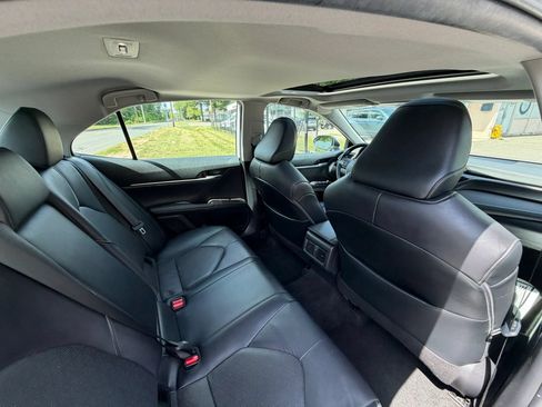 Used 2021 Toyota Camry XSE FWD image 15