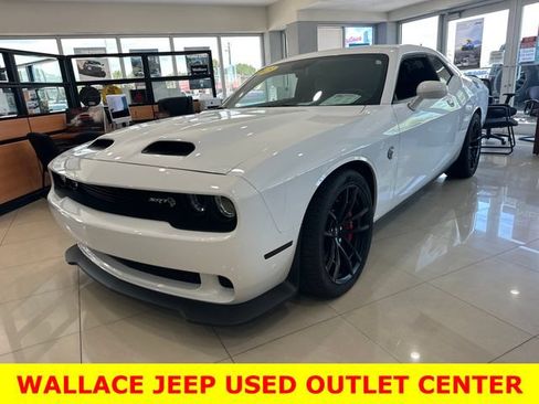Used 2023 Dodge Challenger SRT Hellcat RWD image 4