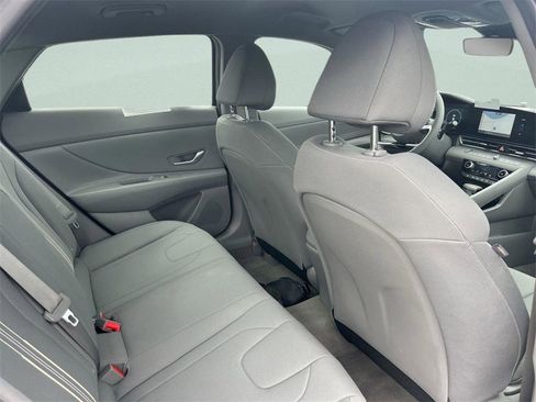 Certified 2023 Hyundai Elantra SEL w/ Convenience Package image 22