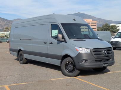 New 2025 Mercedes-Benz Sprinter 2500