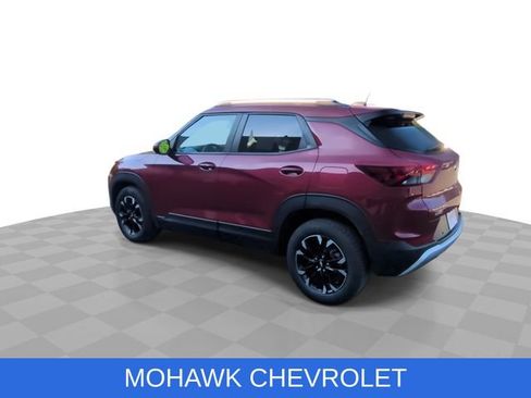 Certified 2021 Chevrolet TrailBlazer LT w/ Convenience Package FWD image 6