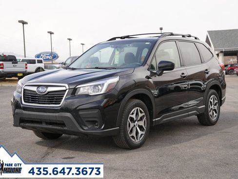 Used 2020 Subaru Forester Premium image 1