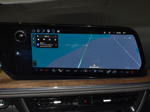 Used 2025 Chevrolet Tahoe High Country AWD/4WD image 16