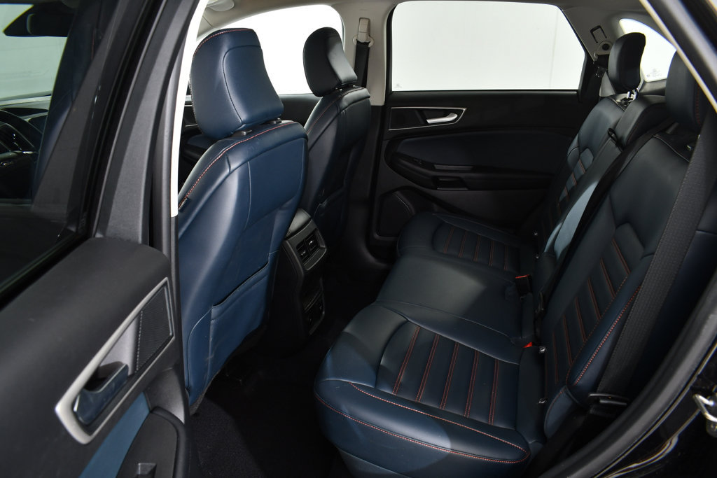 Used 2024 Ford Edge SEL w/ Sport Appearance Package AWD/4WD image 16