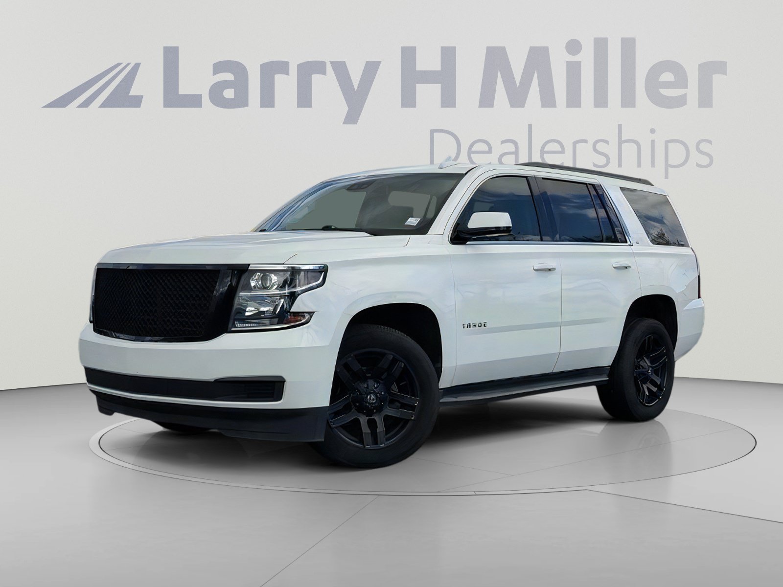 Used 2019 Chevrolet Tahoe LT AWD/4WD image 2