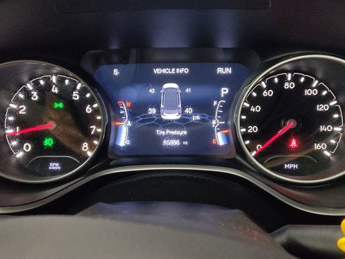 Used 2019 Jeep Compass Latitude w/ Popular Equipment Group FWD image 23