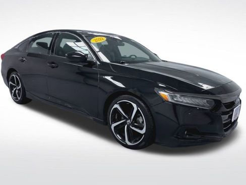 Used 2022 Honda Accord Sport image 2