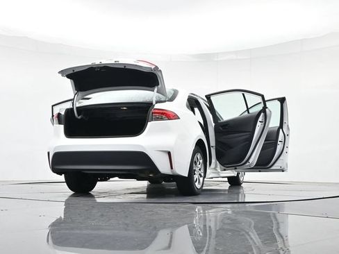 Used 2024 Toyota Corolla LE FWD image 53