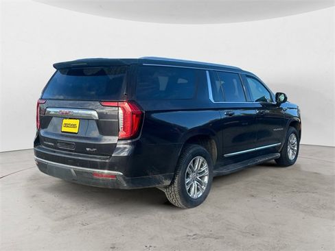 Used 2024 GMC Yukon XL SLT image 5