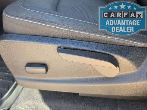 Used 2022 Chevrolet Colorado LT w/ LT Convenience Package image 13