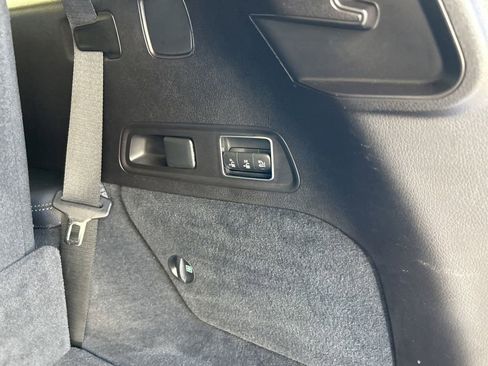 Used 2023 Mercedes-Benz GLS 450 GLS 450 w/ AMG Line Exterior image 43