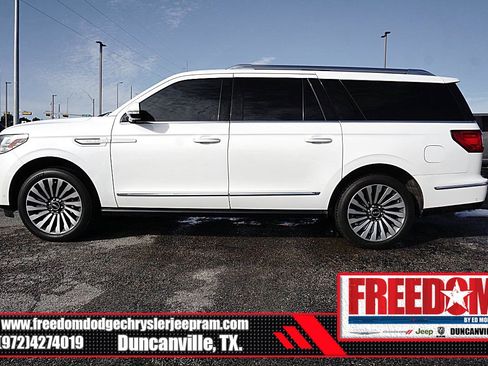 Used 2020 Lincoln Navigator L Reserve w/ Equipment Group 208A Reserve image 2