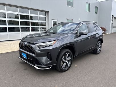 Used 2023 Toyota RAV4 SE w/ Weather & Moonroof Package