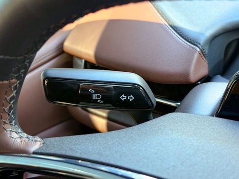 Used 2025 Lincoln Navigator L Reserve image 27