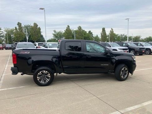 Used 2021 Chevrolet Colorado Z71 AWD/4WD image 5