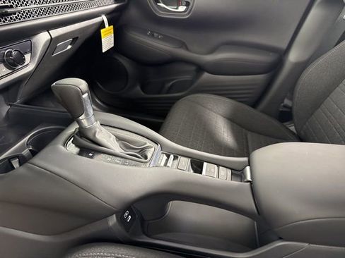 New 2026 Honda HR-V LX image 24
