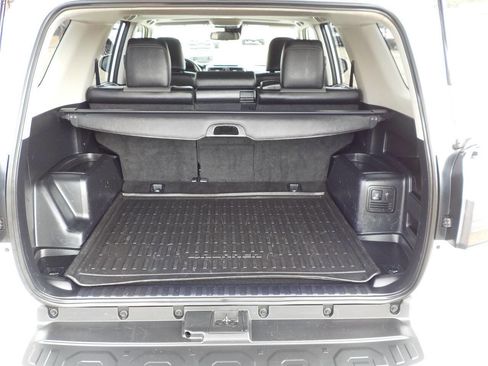 Used 2023 Toyota 4Runner SR5 Premium w/ Moonroof Package AWD/4WD image 26