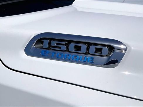 Used 2026 RAM 1500 Laramie AWD/4WD image 31