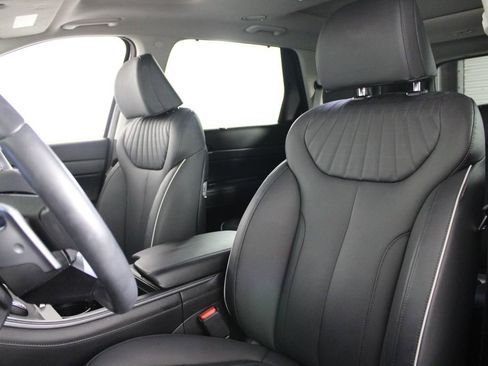 Used 2025 Hyundai Palisade Limited image 20