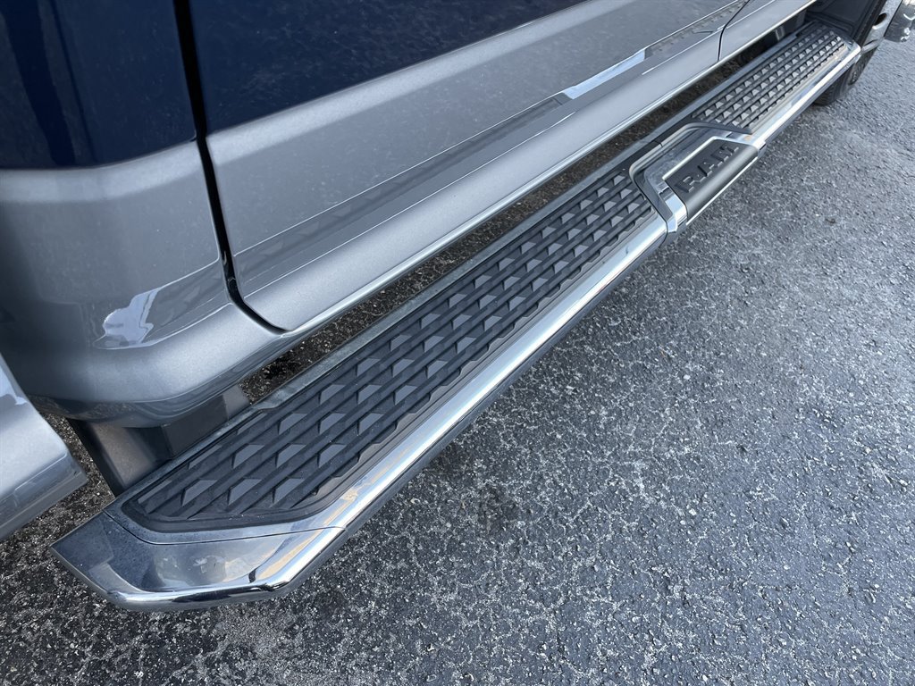 Used 2021 RAM 3500 Laramie w/ Chrome Appearance Group AWD/4WD image 32