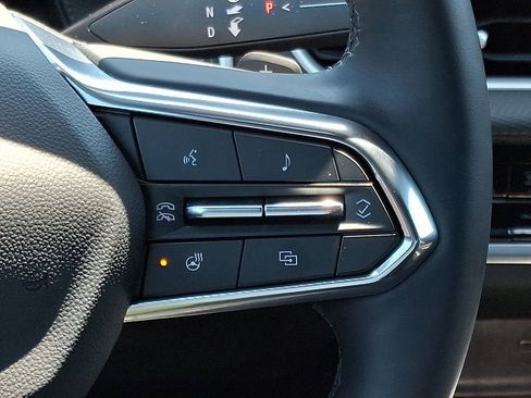 Certified 2025 Chevrolet Equinox LT FWD image 22