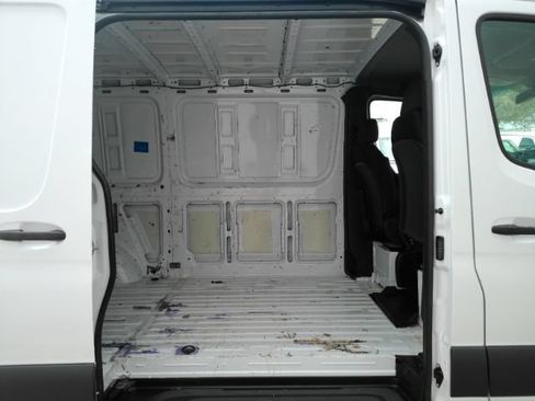Used 2024 Mercedes-Benz Sprinter 2500 image 5