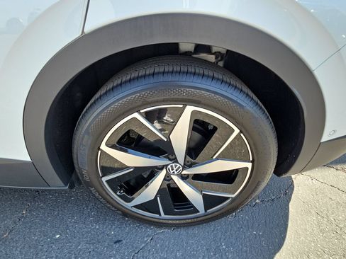 Used 2023 Volkswagen ID.4 S RWD image 34