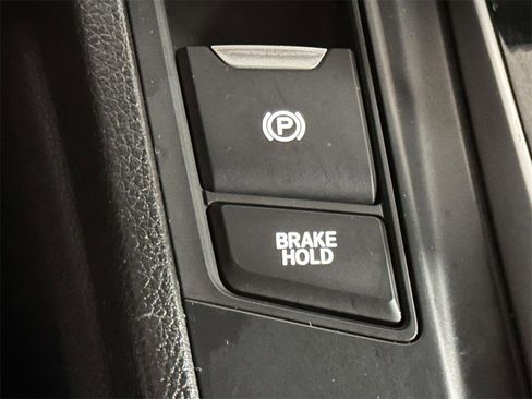 Used 2020 Honda CR-V LX image 23