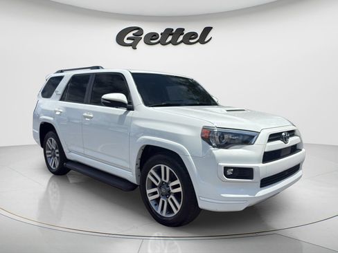 Used 2022 Toyota 4Runner TRD Sport w/ Technology Package RWD image 3