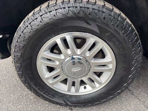 Used 2013 Ford F150 Lariat w/ Mid Equipment Group image 24