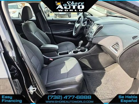 Used 2017 Chevrolet Cruze LT w/ Convenience Package FWD image 24