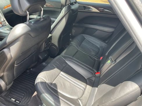 Used 2017 Lincoln MKZ Reserve FWD image 12