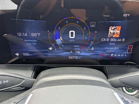 Used 2025 Chevrolet Equinox LT w/ Safety and Technology Package FWD image 11