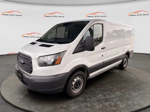 Used 2018 Ford Transit 150 130 Low Roof RWD image 6