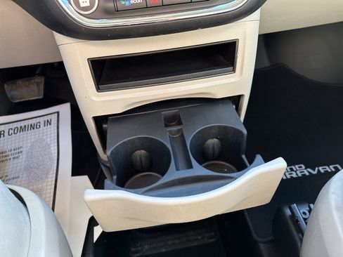 Used 2014 Dodge Grand Caravan SE w/ Quick Order Package 29E SE FWD image 53