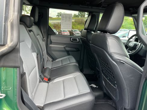 Used 2024 Ford Bronco Everglades AWD/4WD image 19
