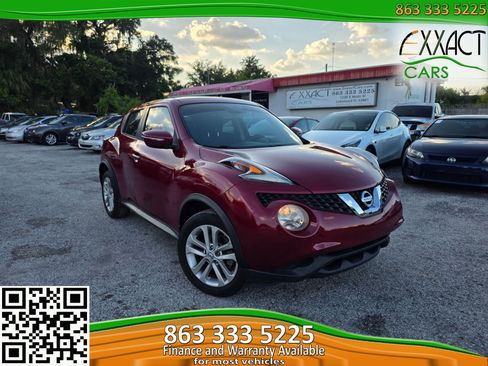 Used 2015 Nissan Juke S FWD image 1