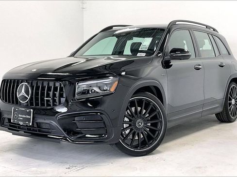 New 2026 Mercedes-Benz GLB 35 AMG 4MATIC image 2