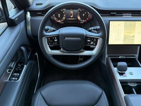 Certified 2025 Land Rover Range Rover Long Wheelbase SE AWD/4WD image 32