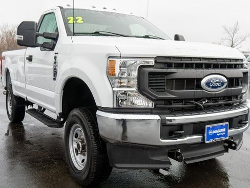 Used 2022 Ford F250 XL w/ Power Equipment Group image 4