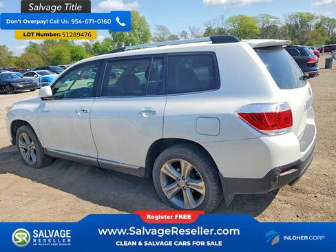 Used 2012 Toyota Highlander Limited w/ Tow Pkg AWD/4WD image 3